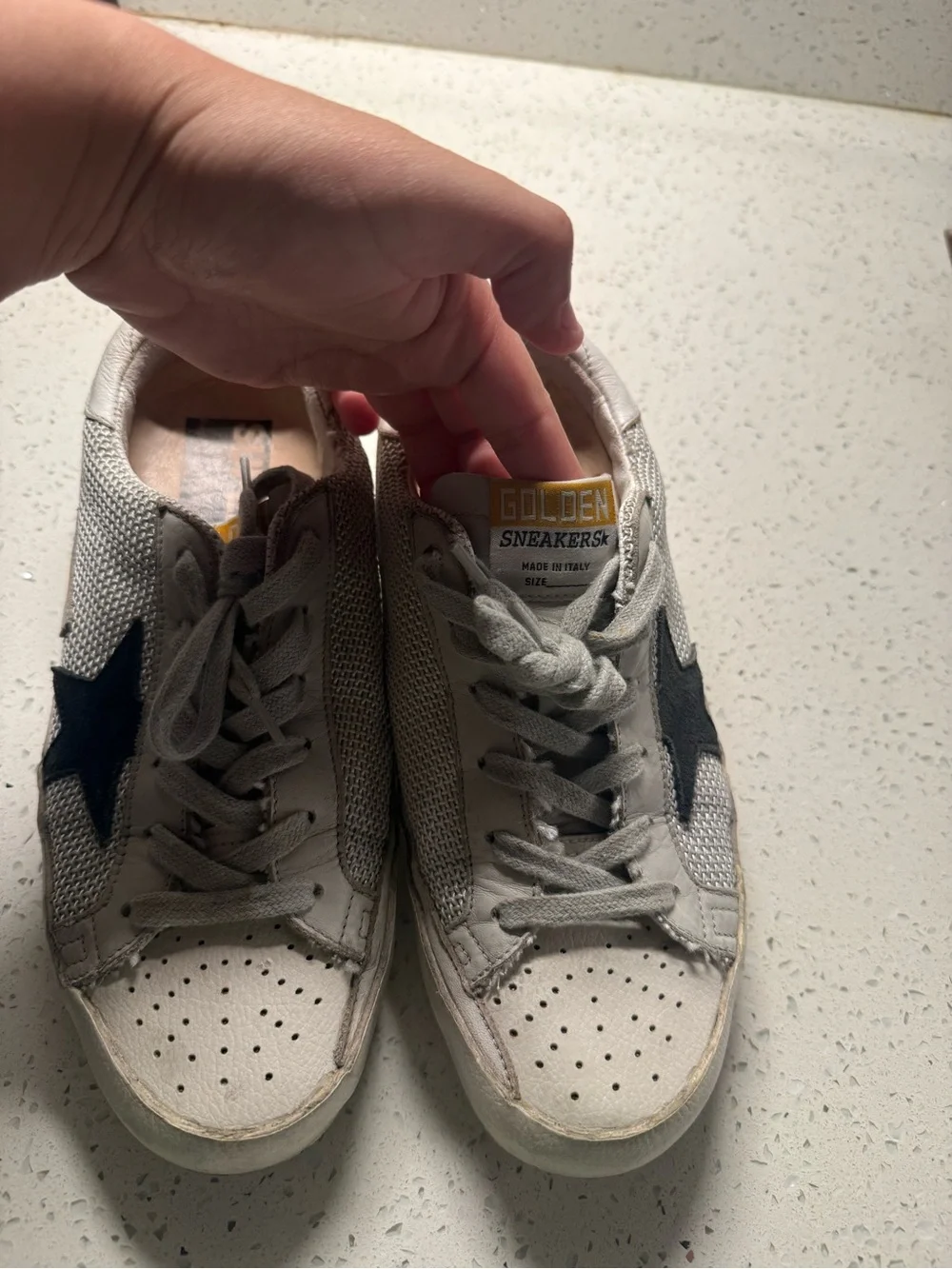 Golden Goose Women's Super-Star in leather with black star - Picture 2 of 7